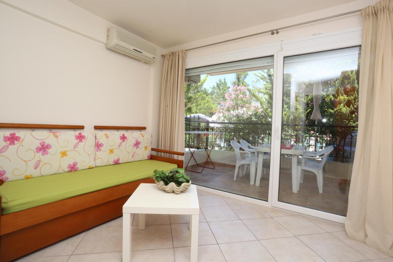 Palia Platia Apartments Pefkochori Eksteriør bilde